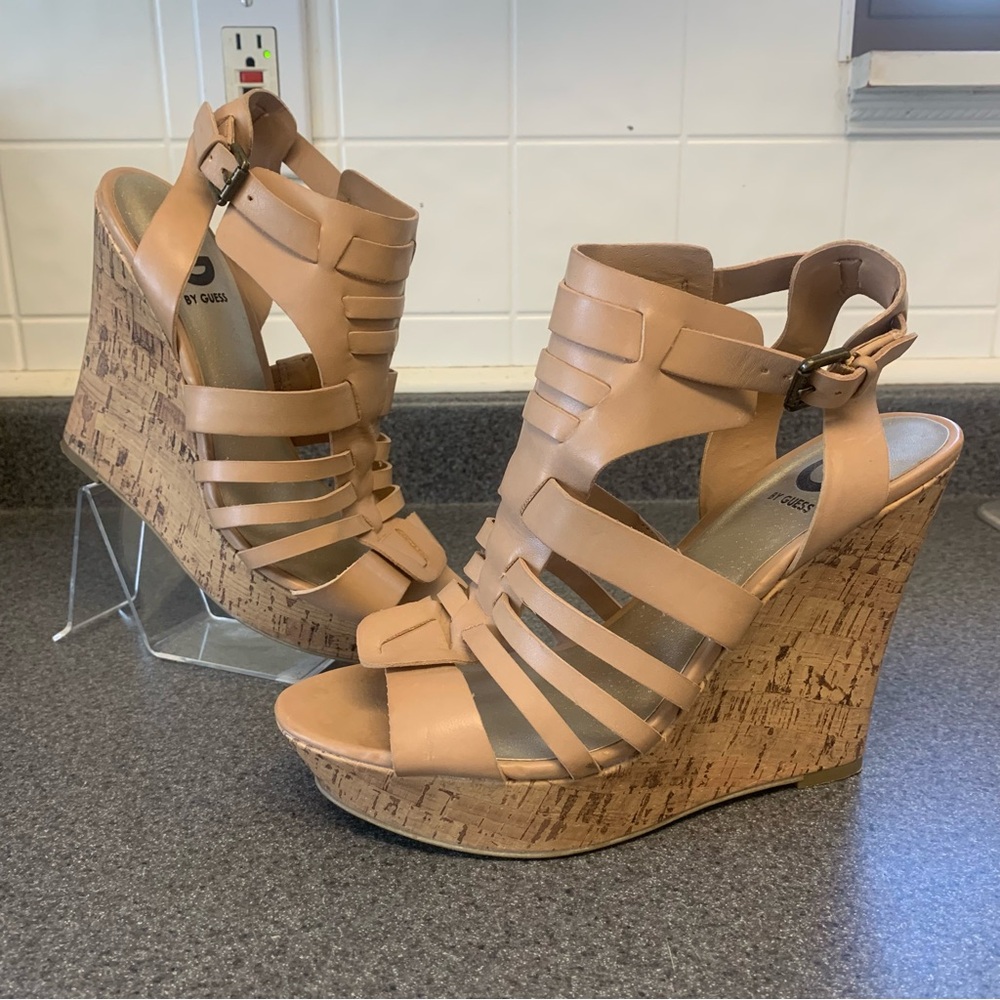 G by Guess strappy tan wedge sandals with a cork-style platform heel Size 8.5